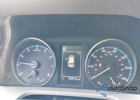 2017 Toyota Rav4 Xle z USA, uszkodzony, nr VIN 2T3WFREV7HW381936